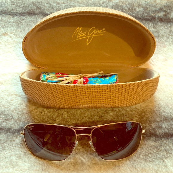 { Maui Jim } Breezeway Aviator Polarized Sunglass - Picture 2 of 8